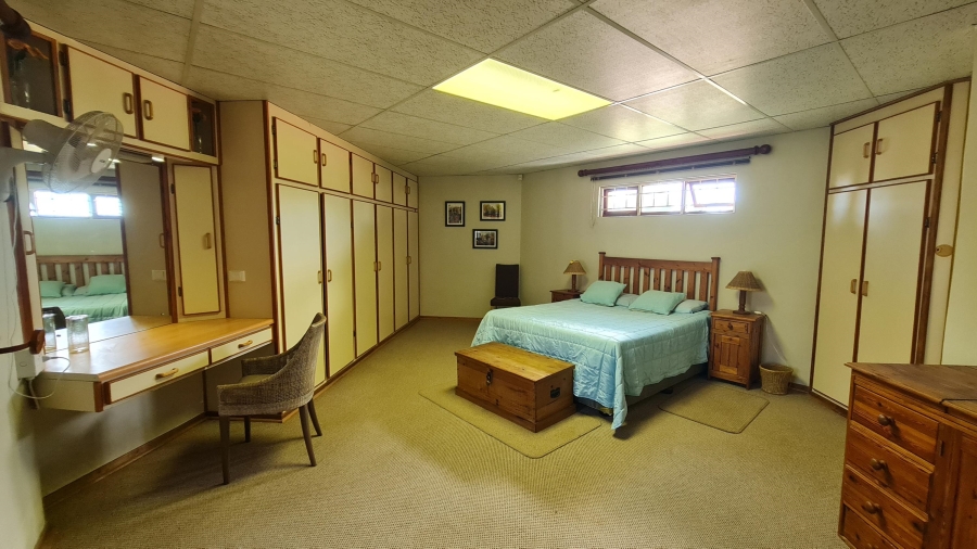 6 Bedroom Property for Sale in Bainsvlei Free State